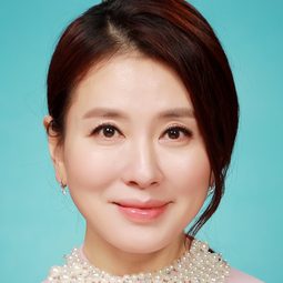 李一花 飾演 Kim Mi Kyung