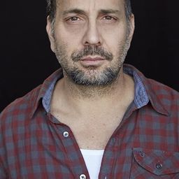 Brad Heller - 老媽之夜演員 飾演Restaurant Visionary