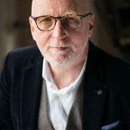 Brindley Sherratt 飾演 Prince Gremin