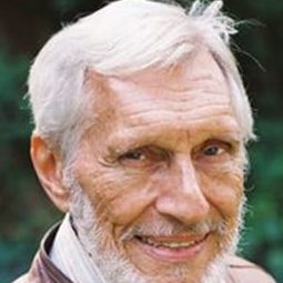 皮耶卓·馬里歐 - M8 - When Death Rescues Life演員 飾演Salomão