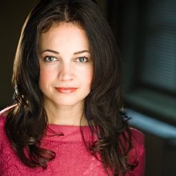 瑪瑞科·亨德里克斯 飾演 Yasmin (voice)