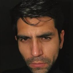 Ernesto Meléndez 飾演 Brando