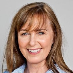 Debbie Evans - Action Women演員 飾演