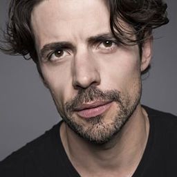 胡安·馬丁·豪雷吉 飾演 Rafa