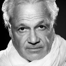 Franck Cabot-David 飾演 Cousin