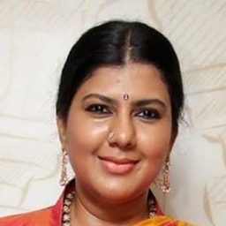 Swarnamalya 飾演 Poorni Selvaraj