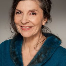 Isolde Barth 飾演 Friederike Leuthental