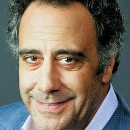 Brad Garrett 飾演 Gusteau (voice)
