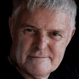 Gary Files 飾演 Klaw