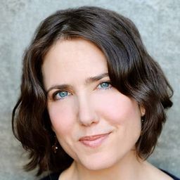 Amanda Foreman - 星際爭霸戰：闇黑無界演員 飾演Ensign Brackett