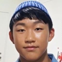 Cheon Bo-Keun 飾演 Do-jin