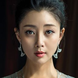 殷桃 飾演 Mrs.You