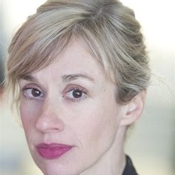 Juliette Poissonnier - Do Not Disturb演員 飾演Une voisine