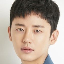 李知勛 飾演 Lee Seung-jin