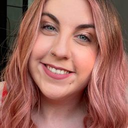 卡洛萊納·伊格萊西亞斯 飾演 