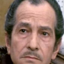 Jean-Marie Robain - 海之沉默演員 飾演L'Oncle