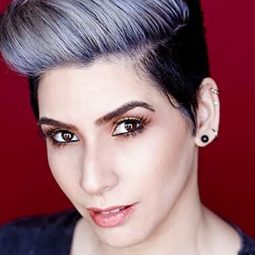 Fryda Wolff 飾演 Moxie (voice)