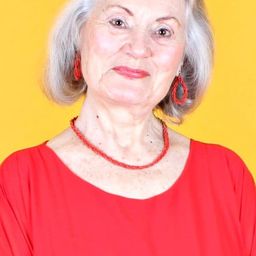 Mariona Perrier 飾演 Cosme's Mother in law