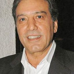 賈韋德·謝克 飾演 Rajesh Kapoor