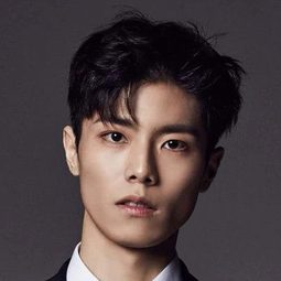 Lee Jae-hyeong 飾演 Self