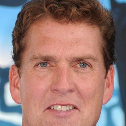 Regan Burns - 冤家決勝負演員 飾演Big Jim Malone