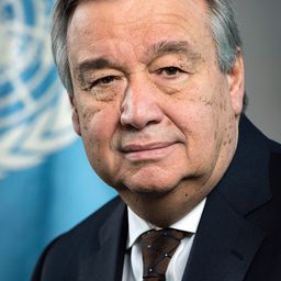 António Guterres 飾演 Self