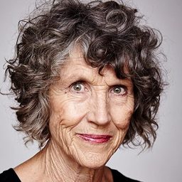 Chrissie Page 飾演 Storekeeper