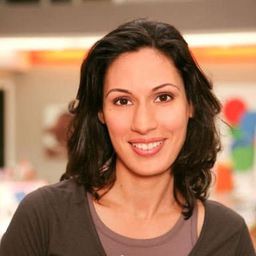 Hyam Zeytoun 飾演 Madame Scarron