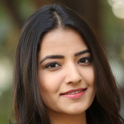 盧克莎·狄倫 飾演 Simi Kohli