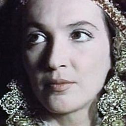 Olga Bucătaru 飾演 Dr. Lucreţia