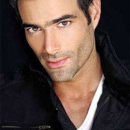 Luis Roberto Guzmán 飾演 Baco