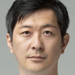 山中アラタ 飾演 