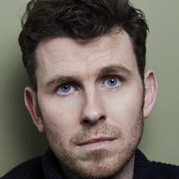 Joseph Arkley - 一報還一報演員 飾演Lucio