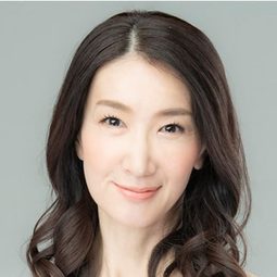 春野 壽美禮 飾演 Wolf