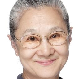 谷育子 飾演 Natalie's Grandmother (voice)