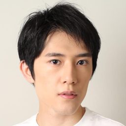 長屋和彰 飾演 Kazuaki Kamiya