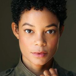 Paulina Bugembe 飾演 Marianne