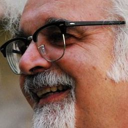 Patrizio Roversi 飾演 Patrizio