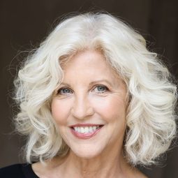 Nancy Allen - 接觸日格蒙德演員 飾演Self