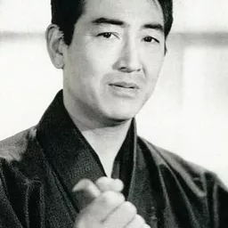 鶴田 浩二 飾演 Kuroki