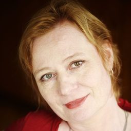 Bertina Henrichs - Queen to Play編劇