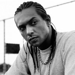 Sean Paul 飾演 Self