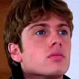 Jarno Berardi 飾演 Matteo