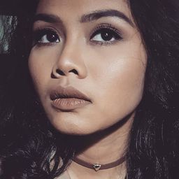 迪亞·潘南德拉 飾演 Dita Hadiwijaya