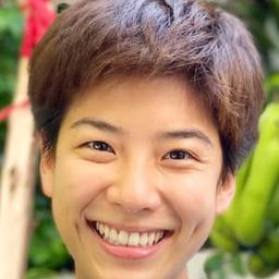 Inthiporn Tamsukhin 飾演 Naowalak