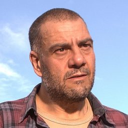 Walter Donado - 疾速追殺演員 飾演Arzola