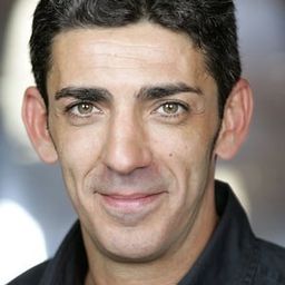 Vito Facciolla 飾演 Pasquale