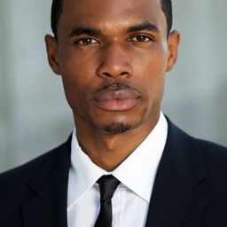 Stevel Marc 飾演 Njabu