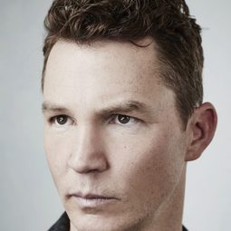 蕭恩·哈西 - 工廠女孩演員 飾演Syd Pepperman