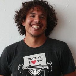 Juan Camillo Roman Estrada 飾演 Juan Camillo